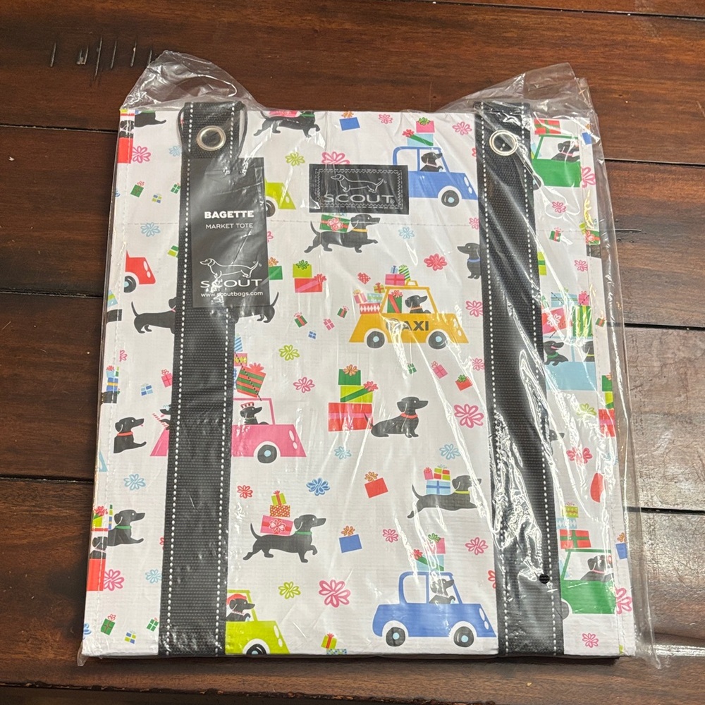 Scout Baguette tote brand new in bag dogs and presents great for car trunk NWT